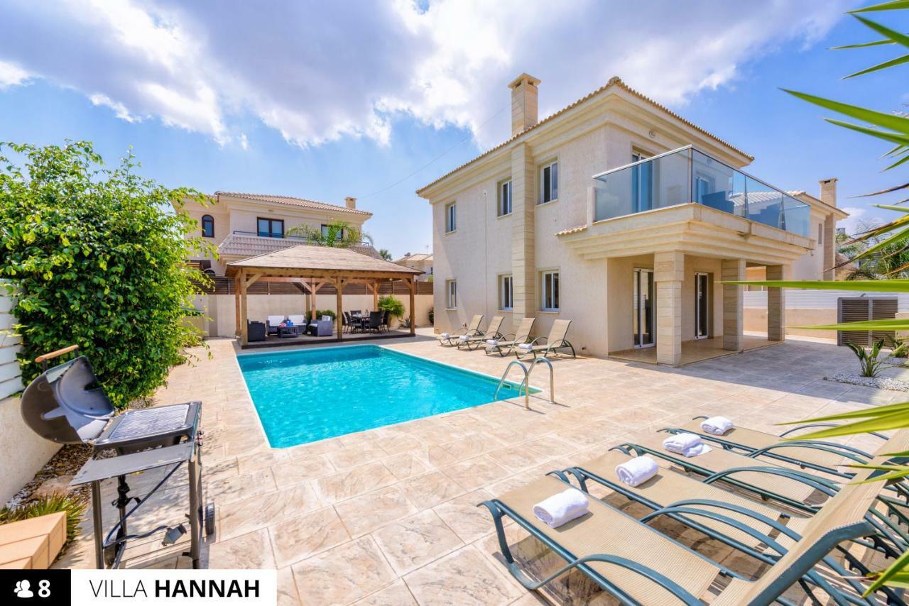 Blue Water Bay Villas Paralimni Exterior foto